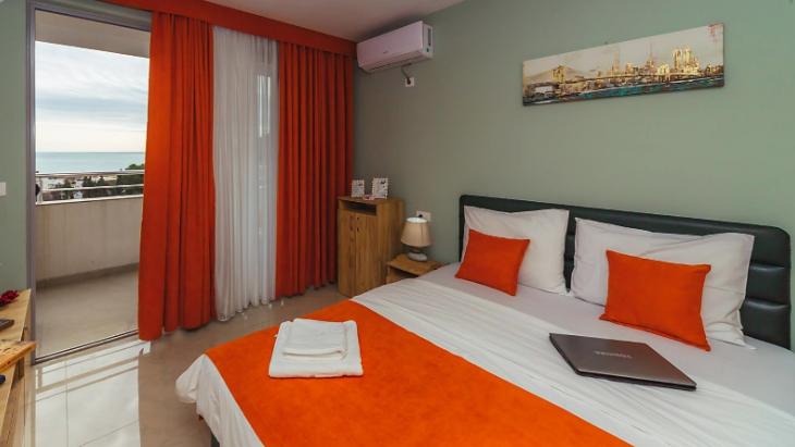 dvokrevetni_apartman_sa_pogledom_na_more_apartmani_solaris_canj